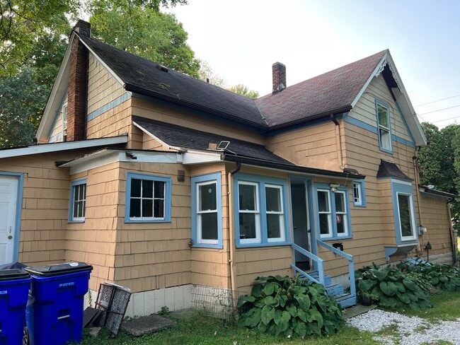 342 Cherry St in Kent, OH - Building Photo - Building Photo