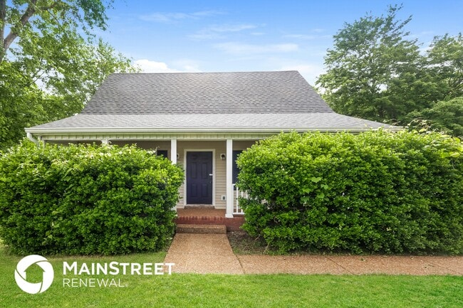 property at 2820 Maple Cir