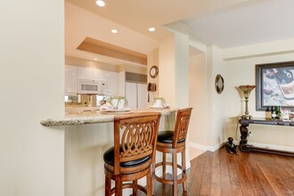 100 N Harbor Dr in San Diego, CA - Building Photo - Building Photo