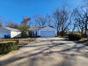 1308 Spring St in Bentonville, AR - Building Photo - Building Photo