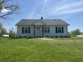 1531 Catwalk Rd in Bagdad, KY - Building Photo