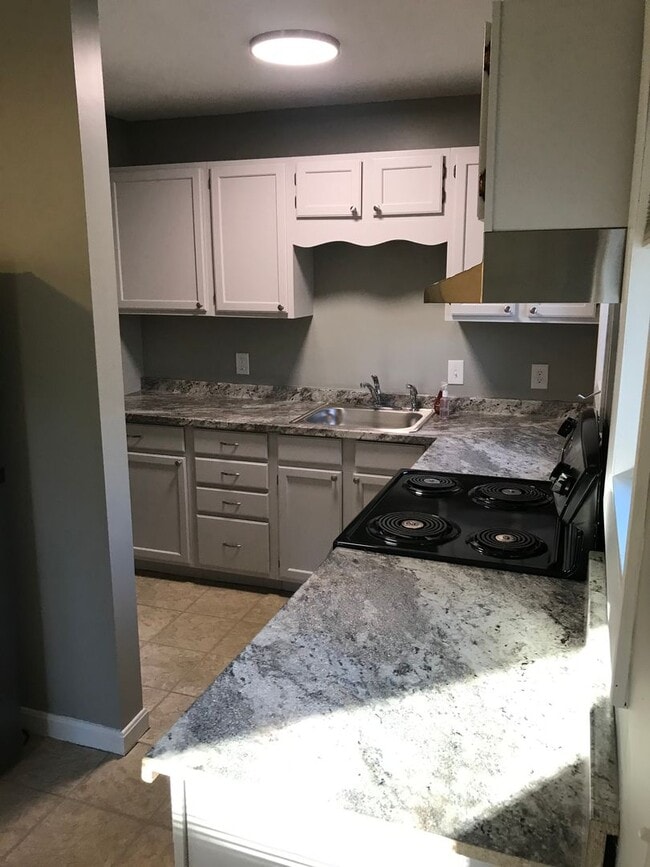 23 Sunnyside Ave in Hanover, MA - Building Photo - Building Photo