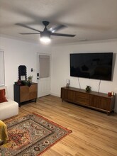 215 N Glenwood Ave, Unit 1 in Orlando, FL - Foto de edificio - Building Photo