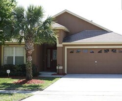 2697 Autumn Creek Cir in Kissimmee, FL - Building Photo