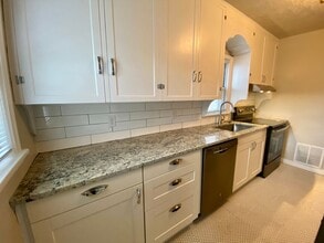 717 S Glendale Ave in Sioux Falls, SD - Building Photo - Building Photo