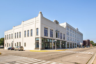 Lloyd House II in Menominee, MI - Building Photo - Building Photo