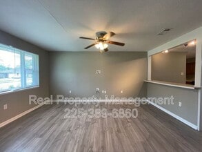 14437 Locust St in Baton Rouge, LA - Building Photo - Building Photo