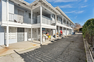 9th Street Apartments in Berkeley, CA - Building Photo - Building Photo