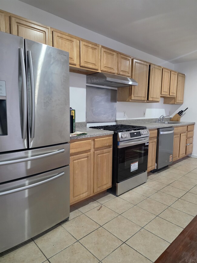 property at 72 Zabriskie St