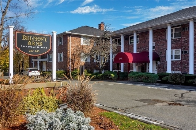 241 Main St, Unit 241 Main Street C8 in Reading, MA - Building Photo - Building Photo