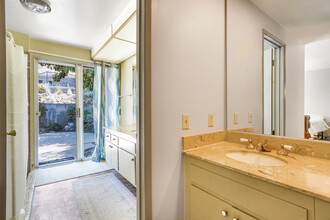 6216 Paseo Canyon Dr in Malibu, CA - Building Photo - Building Photo
