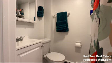 291 Elm St, Unit 2 in Cambridge, MA - Building Photo - Building Photo