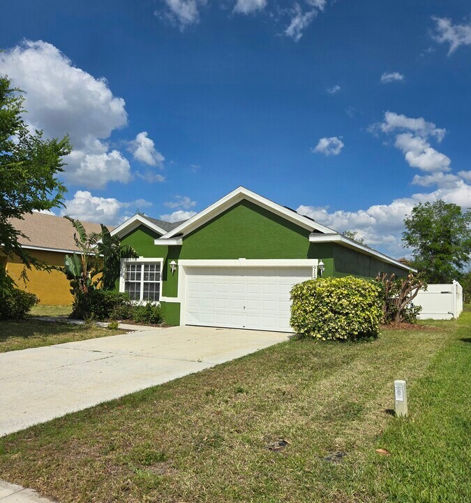 912 James Trail in Lake Alfred, FL - Building Photo