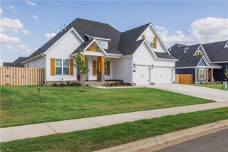 6417 S 62nd St in Rogers, AR - Building Photo - Building Photo