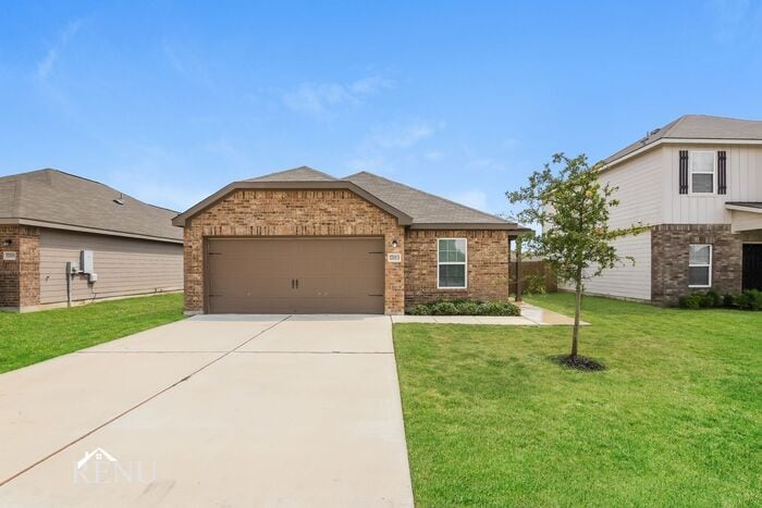 17013 Dusty Boots Ln in Elgin, TX - Building Photo
