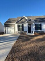 372 Acorn St in Sumter, SC - Building Photo