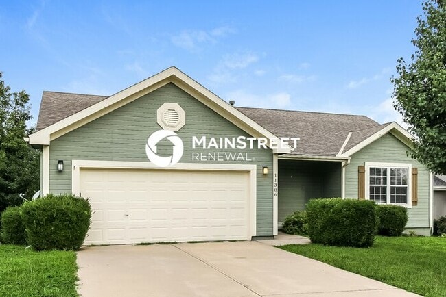 property at 11306 N Lewis Ave