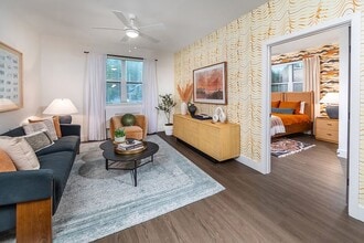 The Brynn Apartments in Kirkland, WA - Foto de edificio - Building Photo