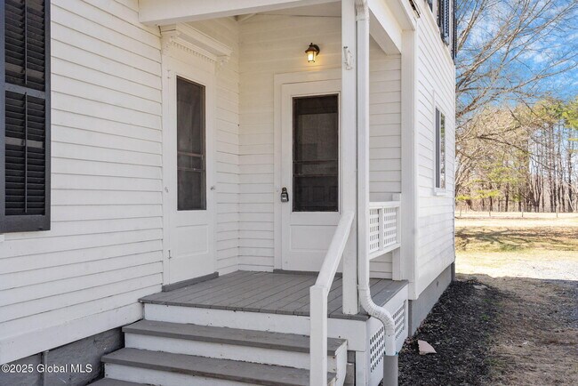 113 Jericho Rd in Selkirk, NY - Building Photo - Building Photo