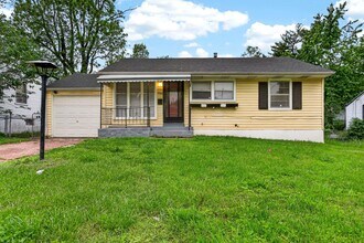 10409 Renfrew Dr in St. Louis, MO - Building Photo - Building Photo
