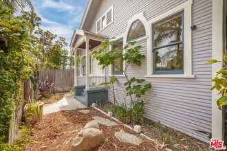 532 Altair Pl in Los Angeles, CA - Building Photo - Building Photo