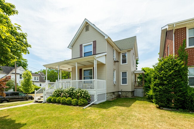 property at 405 Starkweather St