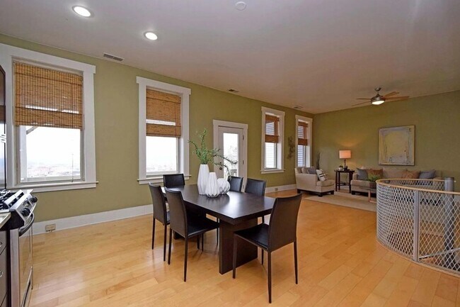 69 Mulberry St-Unit -#1 in Cincinnati, OH - Building Photo - Building Photo