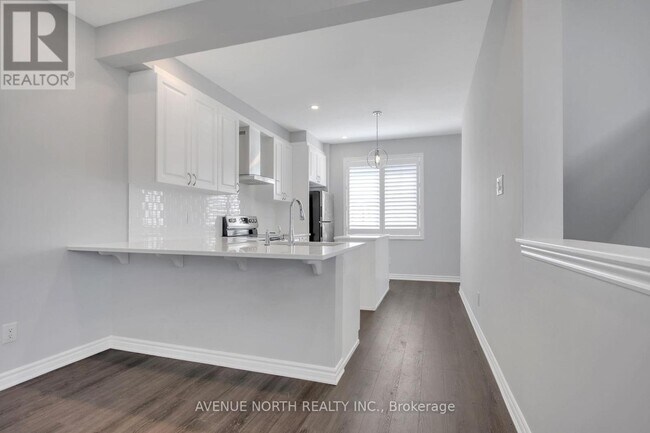 530 Rye Grass Wy in Ottawa, ON - Building Photo - Building Photo
