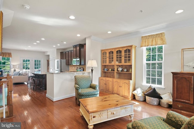 7200 Dorchester Woods Ln in Severn, MD - Foto de edificio - Building Photo