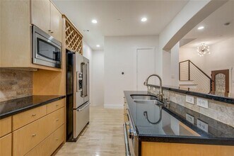 3907 Cole Ave in Dallas, TX - Building Photo - Building Photo