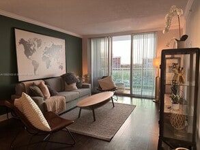 3000 S Ocean Dr in Hollywood, FL - Building Photo - Building Photo