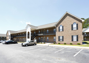 Eastgate Village Apartments in Greenville, NC - Building Photo - Building Photo