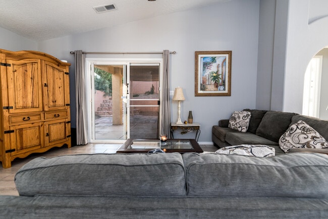 6415 Bosque Meadows Pl NW in Albuquerque, NM - Building Photo - Building Photo