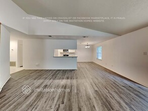 14 S White Pebble Ct in Spring, TX - Building Photo - Building Photo