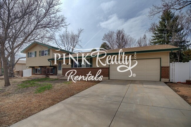 1716 Wooten Rd in Colorado Springs, CO - Building Photo - Building Photo