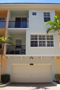 2777 Ravella Way in Palm Beach Gardens, FL - Building Photo - Building Photo