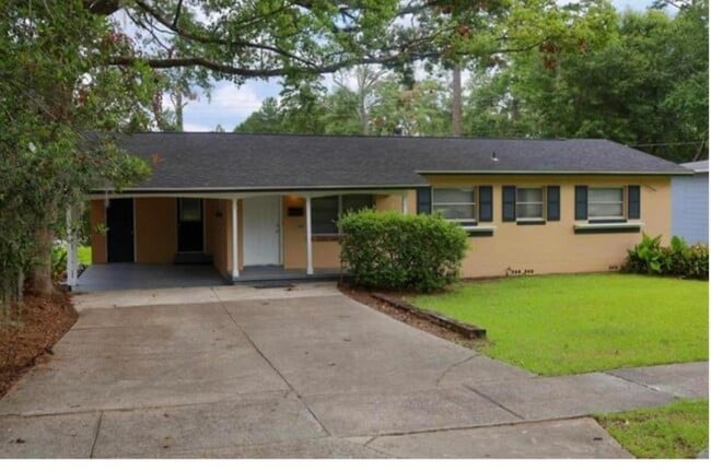 property at 406 Fairbanks Dr