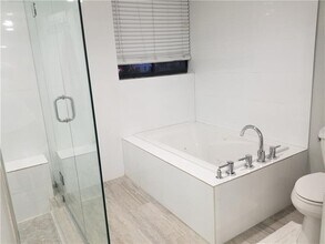 3041 NE 183rd Ln, Unit 43 in Aventura, FL - Foto de edificio - Building Photo