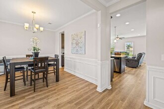 8 Chimney Ct in Savannah, GA - Building Photo - Building Photo