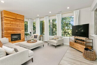 7229 Turquoise Dr SW in Lakewood, WA - Building Photo - Building Photo