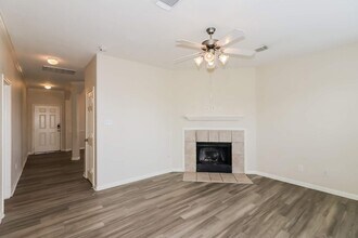 24514 Kestrel View in Katy, TX - Foto de edificio - Building Photo