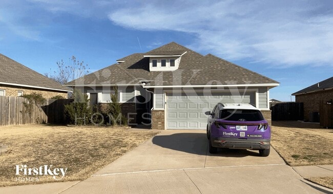 property at 2020 Sara Vista Dr