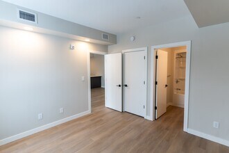 162 Scott Street in Winnipeg, MB - Building Photo - Floor Plan