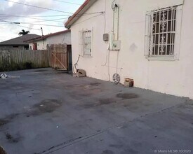 2310 NW 103rd St-Unit -FRONT in Miami, FL - Building Photo - Building Photo