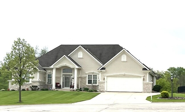 property at 4285 W Forest Hill Ave