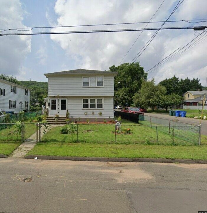 226 Welton St, Unit 228-First Floor in Hamden, CT - Building Photo