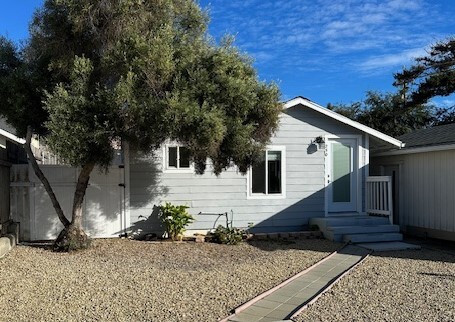 250 N 4th St in Grover Beach, CA - Building Photo