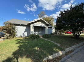 683 W Tarleton St in Stephenville, TX - Building Photo