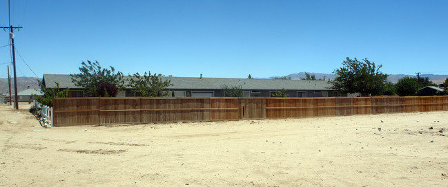 20112 Nisqually Rd in Apple Valley, CA - Building Photo - Building Photo