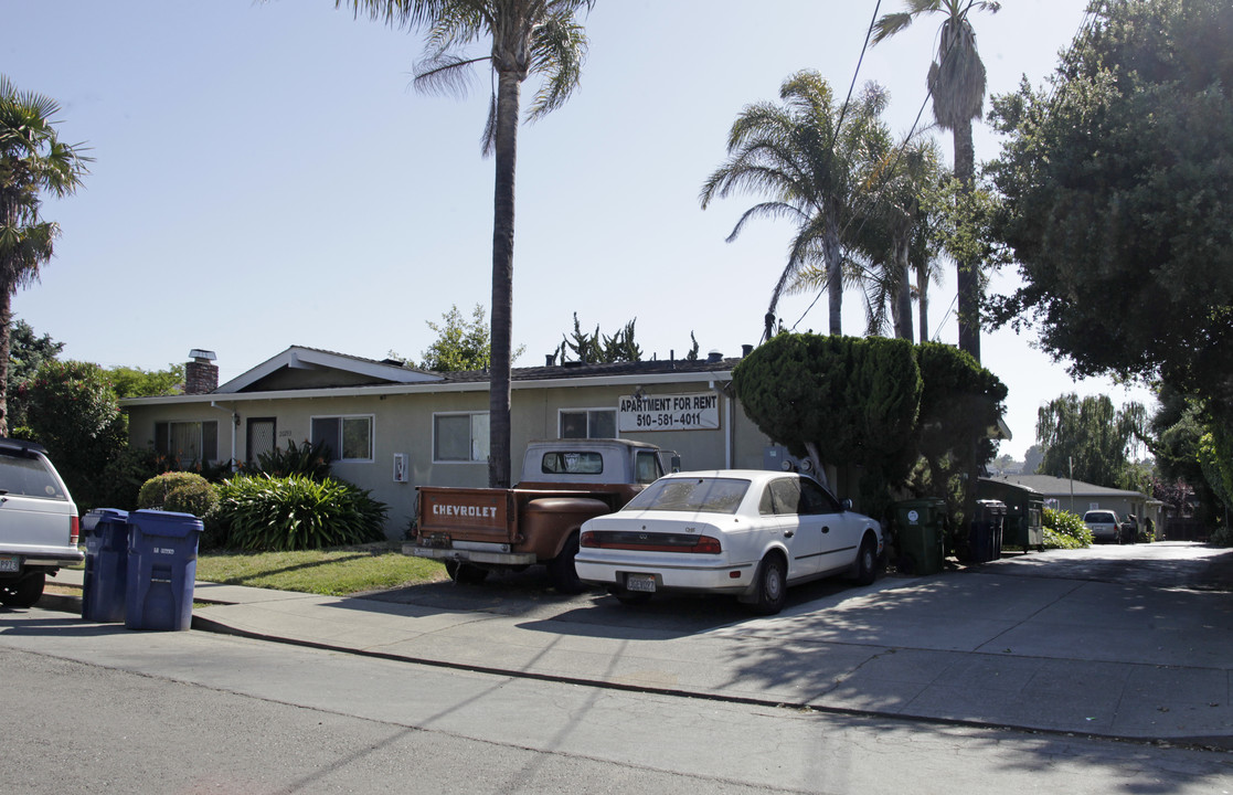 20293-20295 Anita Ave in Castro Valley, CA - Foto de edificio